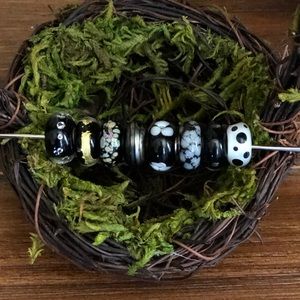 Trollbeads w retired Black Spot & Black Mosaic